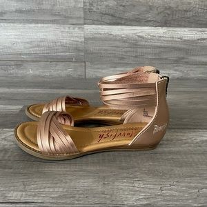 Blowfish Malibu For Kids Wedge Ankle Strap Sandal Open Toe Size 2 Pink